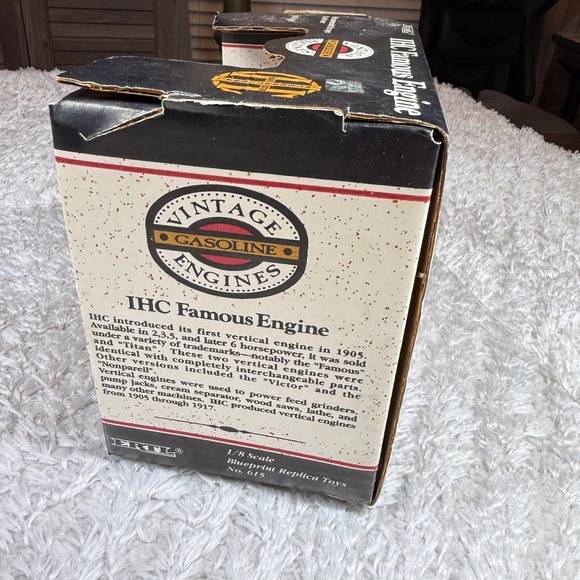 Ertl IHC Famous Engine 1/8 Scale Die Cast Metal Vintage Gasoline Replica 615 - Picture 7 of 10